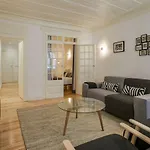 Hip Tailor Made Flat In Bairro Alto Apartment