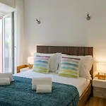 Apartment Hip Tailor Made Flat In Bairro Alto *