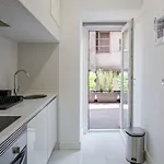 Hip Tailor Made Flat In Bairro Alto *