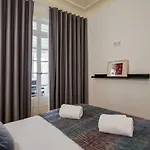 Hip Tailor Made Flat In Bairro Alto Apartment *
