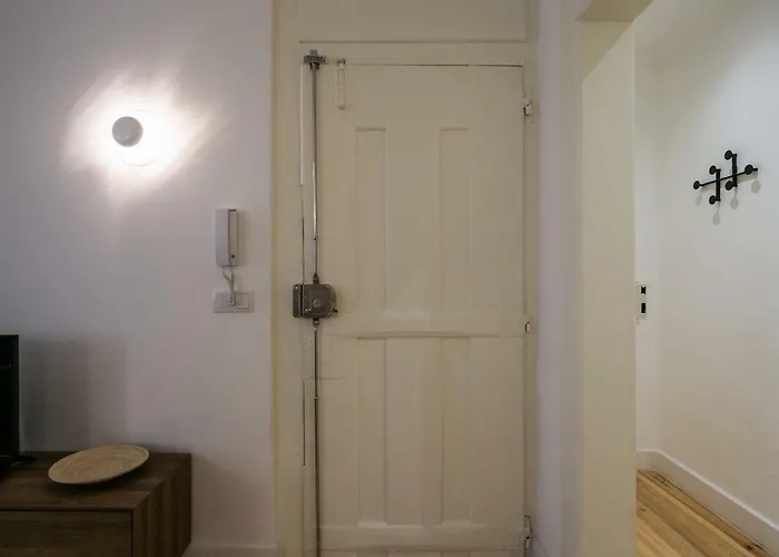 Hip Tailor Made Flat In Bairro Alto * Lisboa