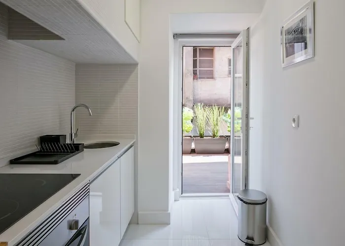 Hip Tailor Made Flat In Bairro Alto *