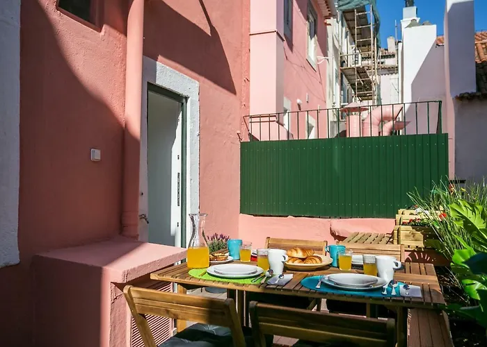 Hip Tailor Made Flat In Bairro Alto Lägenhet Lisboa