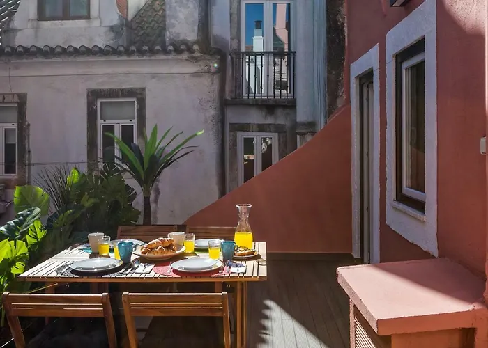 Hip Tailor Made Flat In Bairro Alto Lägenhet Lisboa